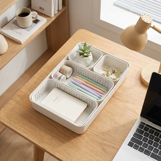 Set de 5 organizadores de cajones de plástico blanco. Bandejas modulares de escritorio para clasificar objetos